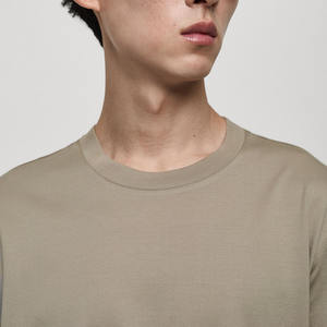 Logo personnalisé lourd de haute qualité Plan 200 Gsm Pima T-shirt en coton pour hommes T-shirt surdimensionné en coton à épaules tombantes pour hommes - Product Image 4