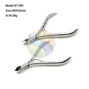 Pince à cuticules professionnelle en acier inoxydable, outil de manucure de précision, pince à cuticules de haute qualité en acier inoxydable - Product Image 3