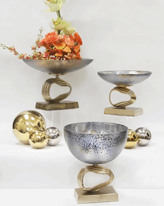 Bol rond en métal en laiton AK avec base au design attrayant en argent et or fini antique ensemble de 3 pour ustensiles de cuisine/vaisselle - Product Image 1