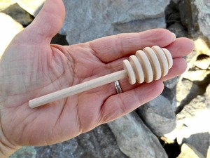 Cucharón de miel de madera para tarro de miel, utensilio de cocina con mango de agarre cómodo para rociar fácilmente - Product Image 3