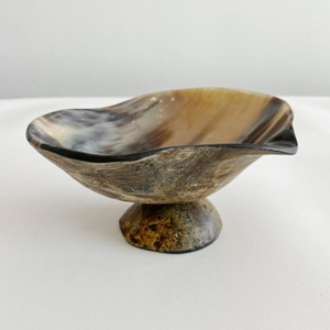 Bol de nourriture de décoration de table de conception merveilleuse avec support en bois fait à la main classique décor à la maison ustensiles de cuisine bol à mélanger en corne - Product Image 6