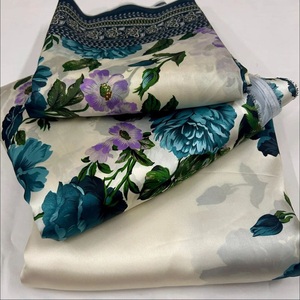 ชุดเดรสผ้าไหมเรยอน3ชิ้นสำหรับสตรีปากีสถาน - Product Image 4