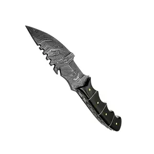 Hot Selling Handmade Tracker Damascus Hunting Knife Fixed Blade Outdoor Camping Knives With Wooden Handle