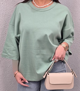 เสื้อยืดโอเวอร์ไซส์ใส่ได้ทั้งชายและหญิงคอกลมผ้าฝ้าย100% มีการพิมพ์สีสันสดใสรูปแบบของแข็ง - Product Image 4