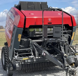 2024 Massey Ferguson 4160V presse à balles rondes pneus à flotteur élevé énormes chaînes d'entraînement principales 20B système de lubrification de la chaîne de lubrification automatique - Product Image 4