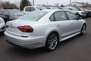 Volkswagen Passat d'occasion 2021 à vendre - Product Image 4