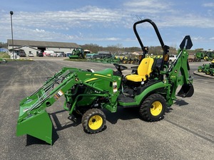 Tractor Compacto John Deere 1025R con Retroexcavadora, 4x4, Maquinaria Agrícola - Product Image 5
