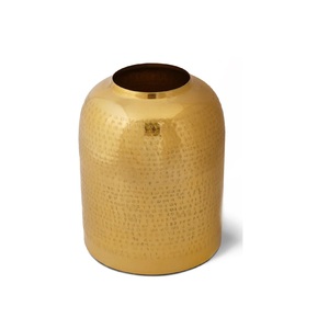 Popular Design Silver Metal Flower Vase Vases of Best Design Top Quality Decorative With the Sizes of 10X25X19 CM - Product Image 1