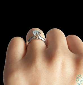 Anillo de Compromiso Solitario con Diamante Cultivado en Laboratorio Redondo - Product Image 2