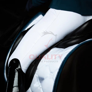 Tapis de selle anglais matelassé durable, la doublure douce et respirante offre un soutien confortable et une protection pour les chevaux pendant l'équitation - Product Image 2