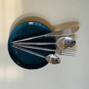 ช้อนสแตนเลสเคลือบเงากระจกแบบพรีเมี่ยมสำหรับโต๊ะอาหารการเสิร์ฟและใช้ในชีวิตประจำวันเหมาะสำหรับใช้ในบ้าน - Product Image 5