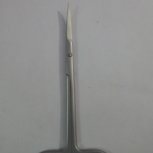 Ciseaux de manucure personnalisés finition sable pointe fine lame tranchante incurvée ciseaux à cuticules en acier inoxydable 3.5 pouces - Product Image 4