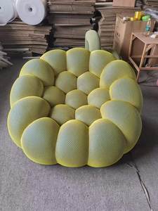 โซฟาบับเบิ้ลแบบเดี่ยวสีชมพูขาว ดีไซน์หรูหราทันสมัยสำหรับห้องนั่งเล่นหรือวิลล่า ผลิตจากผ้ากำมะหยี่ขายส่ง ชุดโซฟาโบบัวส์ - Product Image 6