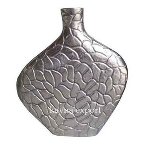 Handicraft Aluminum Metal Hammered Creative Design Flower <b>Vase</b> Modern Eco-Friendly Tabletop Wedding Decoration Metal Flower <b>Vase</b> - Product Image 2