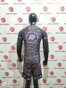 Conjunto de Rashguard de Manga Corta A&P BARRIER y Pantalones Cortos de MMA de Barrera, Diseño Personalizado de la Mejor Calidad, Compresión, Rashguard de Bjj - Product Image 5