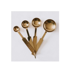 Cuillères à mesurer en métal bon marché pour la maison et la cuisine en laiton doré Ustensiles Grandes et petites cuillères Ensemble Meilleure qualité - Product Image 3