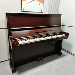 Piano Vertical Yamaha YU2 Borgoña Usado en Japón, Tono Cálido, Perfectamente Afinado, Elección Profesional, Tono Puro, Tacto Confortable - Product Image 1