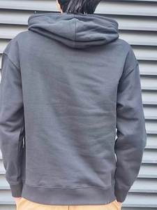 Sweats à capuche durables 400GSM Sweatshirts en coton lourd Vêtements chauds confortables Vente en gros directe en usine avec logo personnalisé Approvisionnement en vrac - Product Image 4
