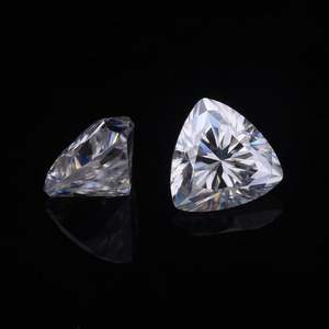 VVS1 Clarté Design moderne Incolore Trillion Brillant Cut Lab Grown Loose Moissanite Diamants pour Pendentifs et Collier - Product Image 2