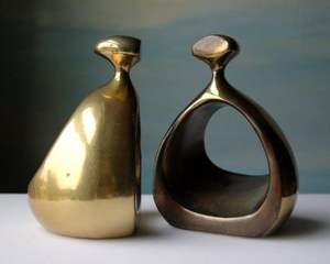 Porte-livres en métal de qualité supérieure, conçus pour maintenir les livres lourds en toute sécurité grâce à une structure robuste et une durabilité longue durée. - Product Image 6