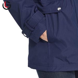 Veste Softshell pour femme légère sur mesure en gros, respirante, à capuche, vêtements d'extérieur, écologique, séchage rapide, réversible - Product Image 3