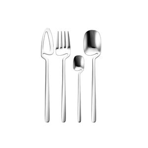 Ensemble de couverts en métal moderne avec des lignes élégantes, une construction durable et une manipulation confortable - Product Image 1