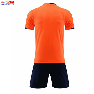 Made por encargo de alta calidad de los hombres de fútbol Jersey uniformes ropa deportiva de entrenamiento con logotipo de impresión precio fútbol uniformes de fútbol - Product Image 5