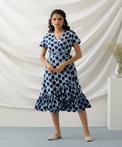 Hot Selling Women's Casual Maxi <b>Dress</b> Trendy Button <b>Elastic</b> Empire Waist Drawstring Standard V-Neck Flounce Sleeves Patterns - Product Image 1