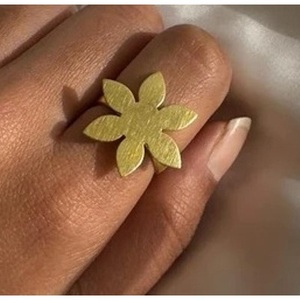 Vintage Statement Brass <b>Ring</b> 18K Gold Plated Fashionable Gemstone Inlay Children's Statement Jewelry for Gift Claw Setting - Product Image 5