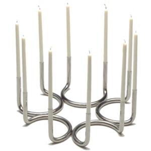 Impresionante portavelas de aluminio hecho a mano con encanto vintage y acabado de primera calidad para un ambiente interior elegante y acogedor - Product Image 4