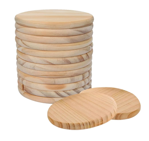 Posavasos de madera Nuevo diseño Ventas calientes Estera a prueba de calor Artículo decorativo de Navidad Posavasos de madera hechos a mano - Product Image 5