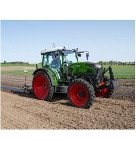 Tracteur Fendt à quatre roues motrices pour l'agriculture moderne et la préparation des champs - Product Image 2