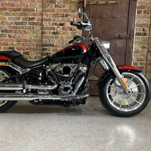 Disponible Softail FLFBS (Motocyclette) - Product Image 1