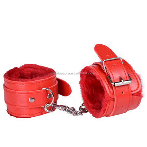 <span class=keywords><strong>Esposas</strong></span> Sexys <span class=keywords><strong>de</strong></span> Metal Ajustables con Cuero PU y Felpa para Sujeción Esclava Erótica, Juguetes Sexuales para Parejas - Product Image 4