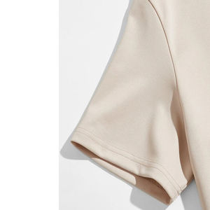 T-shirts unisexe avec short Ensembles d'été Vêtements de sport respirants et à séchage rapide Logo personnalisé imprimé ou styles de sport décontractés unis - Product Image 3