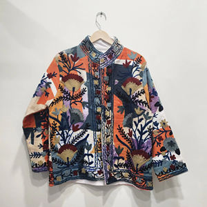 Veste d'hiver courte unisexe décontractée vintage en broderie Suzani, lavée à la pierre, brodée, style bohème, rembourrage en coton, col floral - Product Image 1