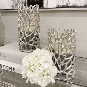 แจกันอะลูมิเนียมอุตสาหกรรม ผิวโลหะ เสริมความสวยงามให้กับการตกแต่งสไตล์ลอฟท์ในเมือง ดีไซน์ทันสมัย โดดเด่น สง่างาม - Product Image 2