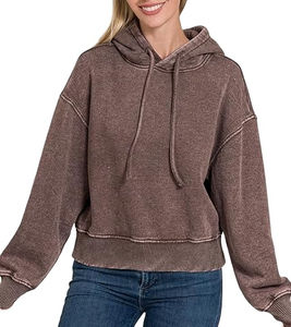 Exquisita Sudadera con capucha de gran tamaño Vintage Streetwear en un acabado desgastado lavado a la moda, hecha a mano de French Terry para mujeres - Product Image 1