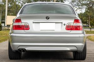 BMW 330I ZHP Sedán 2005 Económico con Volante a la Izquierda/Derecha - Product Image 2