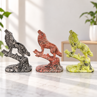 Statue d'animal en pierre précieuse sculptée en cristal, loup hurlant sur rocher de montagne multi-matériaux, pour décoration de maison, bureau ou cadeau