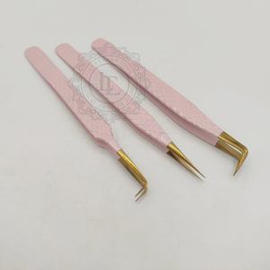 Nouvelle arrivée de pinces à cils en acier inoxydable faites à la main Logo personnalisé Revêtement en poudre rose pour bébé Diamant durable à pointe d'or - Product Image 3