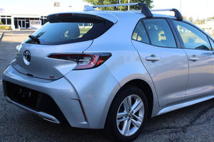 Propre 2020 pour Corolla Hatchback SE FWD gauche - Product Image 4