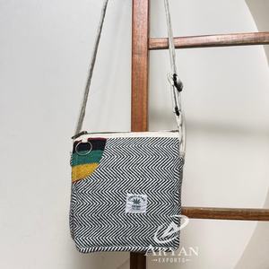 Sacs à bandoulière en chanvre himalayen pour femmes fabrication personnalisée écologique sac à bandoulière fait à la main petit sac de voyage pour un usage quotidien - Product Image 1