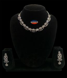 Conjunto de joyería de lujo chapado en rodio para mujer de AD-collar y pendientes con incrustaciones de diamantes para ocasiones formales y fiestas Cajas de Regalo - Product Image 1