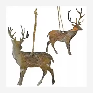 Design personnalisé Blanc et Rouge Couleur De Noël En Métal Pendentif Suspendu Flocon De Neige Maison Décorations Extérieures Ornements De Noël - Product Image 3