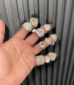 Nueva llegada diferente untick diseño Moissanite plata esterlina forma de corazón 2 tonos Super Iced Out anillo de diamante para hombres de Hip Hop - Product Image 1