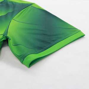 Ensemble d'uniformes de football professionnel unisexe pour jeu d'équipe personnalisé 100% polyester léger et respirant - Product Image 5