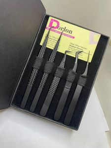 Pince à cils de beauté en acier inoxydable au prix de gros pointes plasma noires enduites de couleur noire logo privé cils durables - Product Image 4