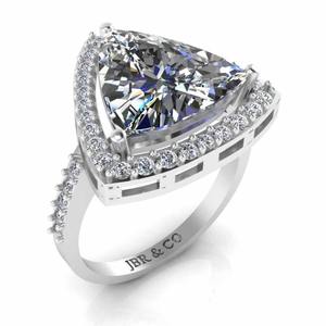 Bague de fiançailles moderne en argent sterling 925 avec diamants taillés en trillion pour femmes, bagues de mariage de luxe au prix de gros - Product Image 3