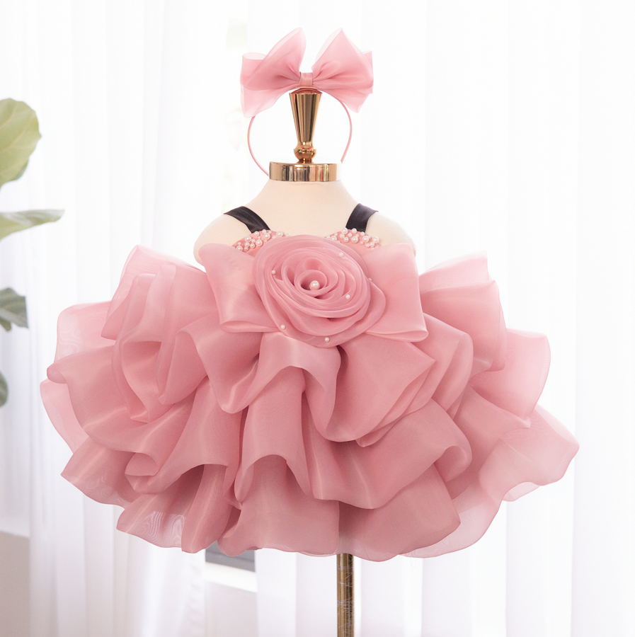 สีชมพูอ่อน